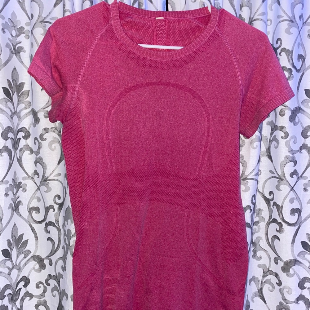 Lululemon Swiftly Tech